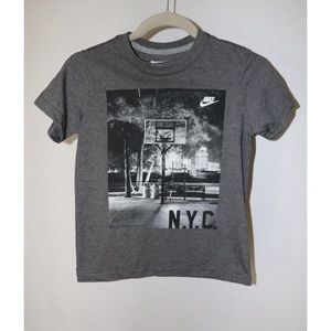 Kids Nike Tee Classic Basketball Court Graphic Shirt